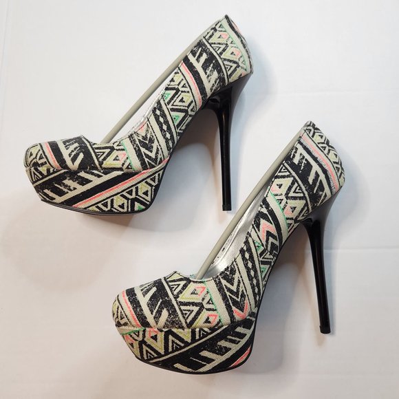 Qupid Daydream-36 Geometric Pattern Platform Pump High Heels Womens Size 8 NWOB - Picture 5 of 8